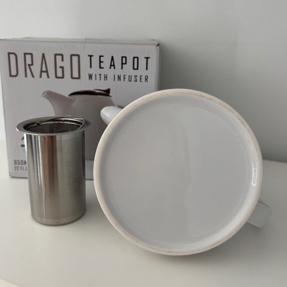 Tealyra Drago Ceramic Teapot with Infuser - Picture 5 of 8